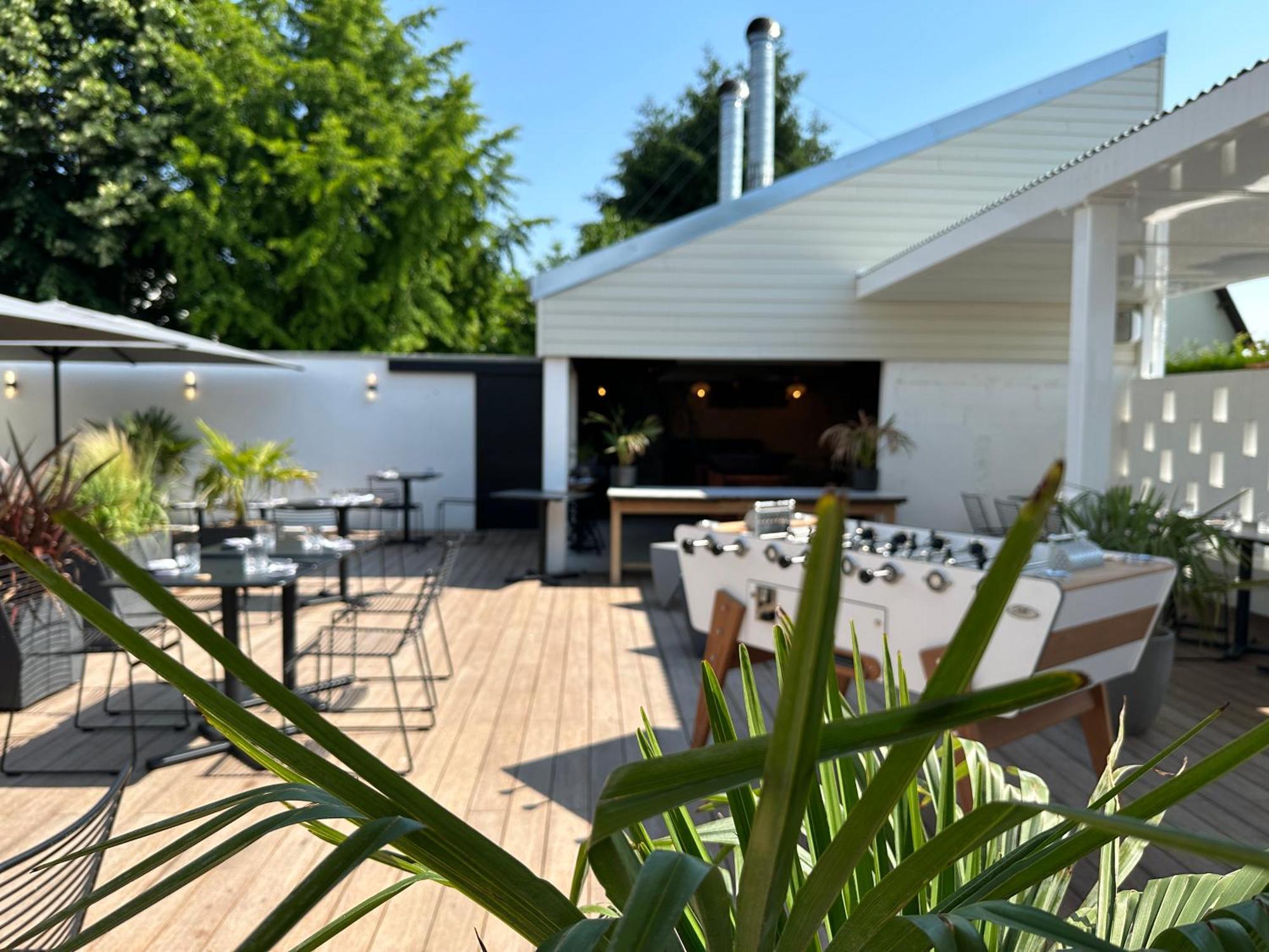 Logis Hotel & Restaurant Le Vert Bocage Franqueville-Saint-Pierre Buitenkant foto